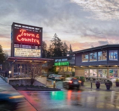 Town & Country Market - Bainbridge Island